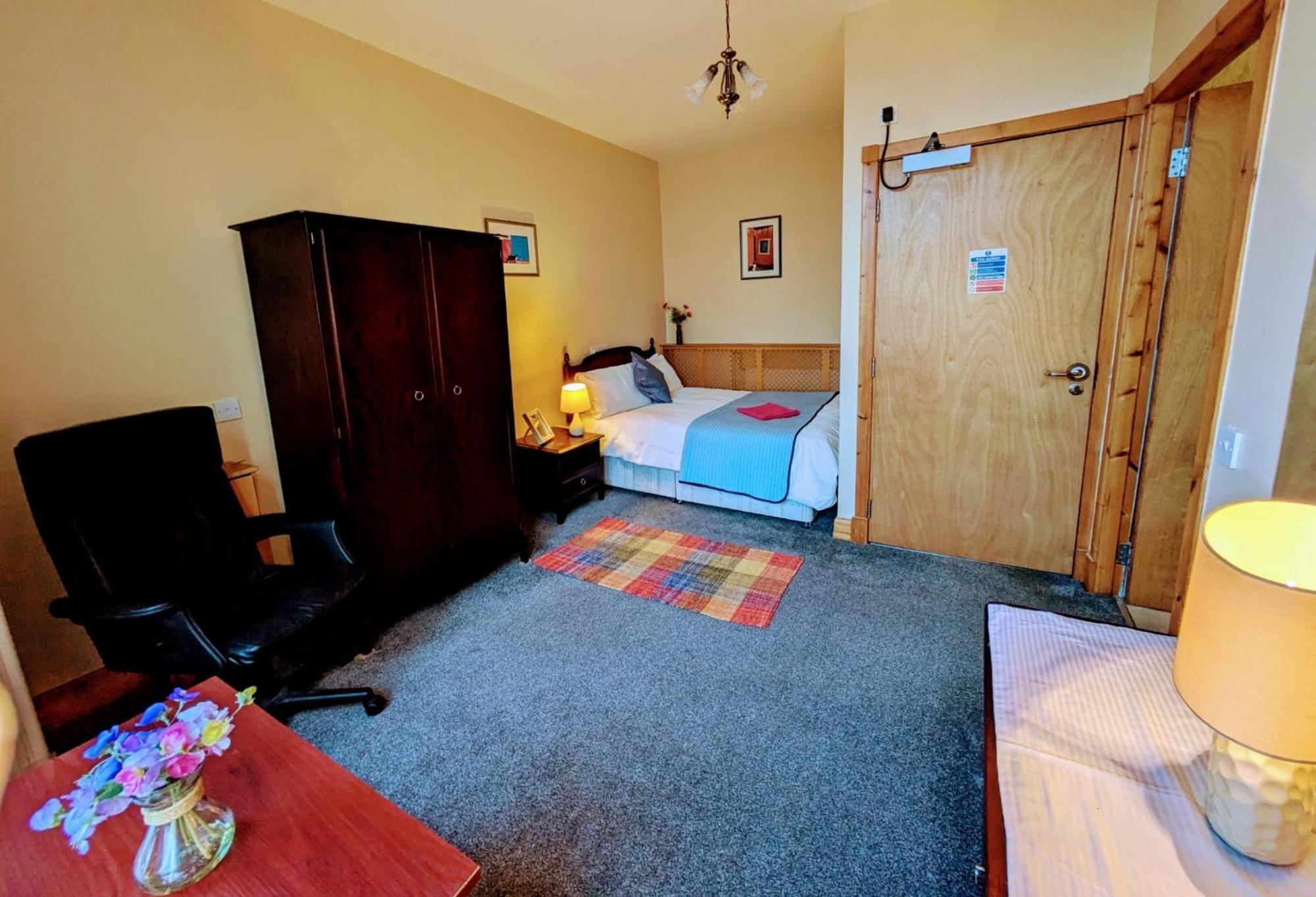 Hollybank - Ensuite Room & Use Of Large Shared Kitchen Dumfries Zewnętrze zdjęcie