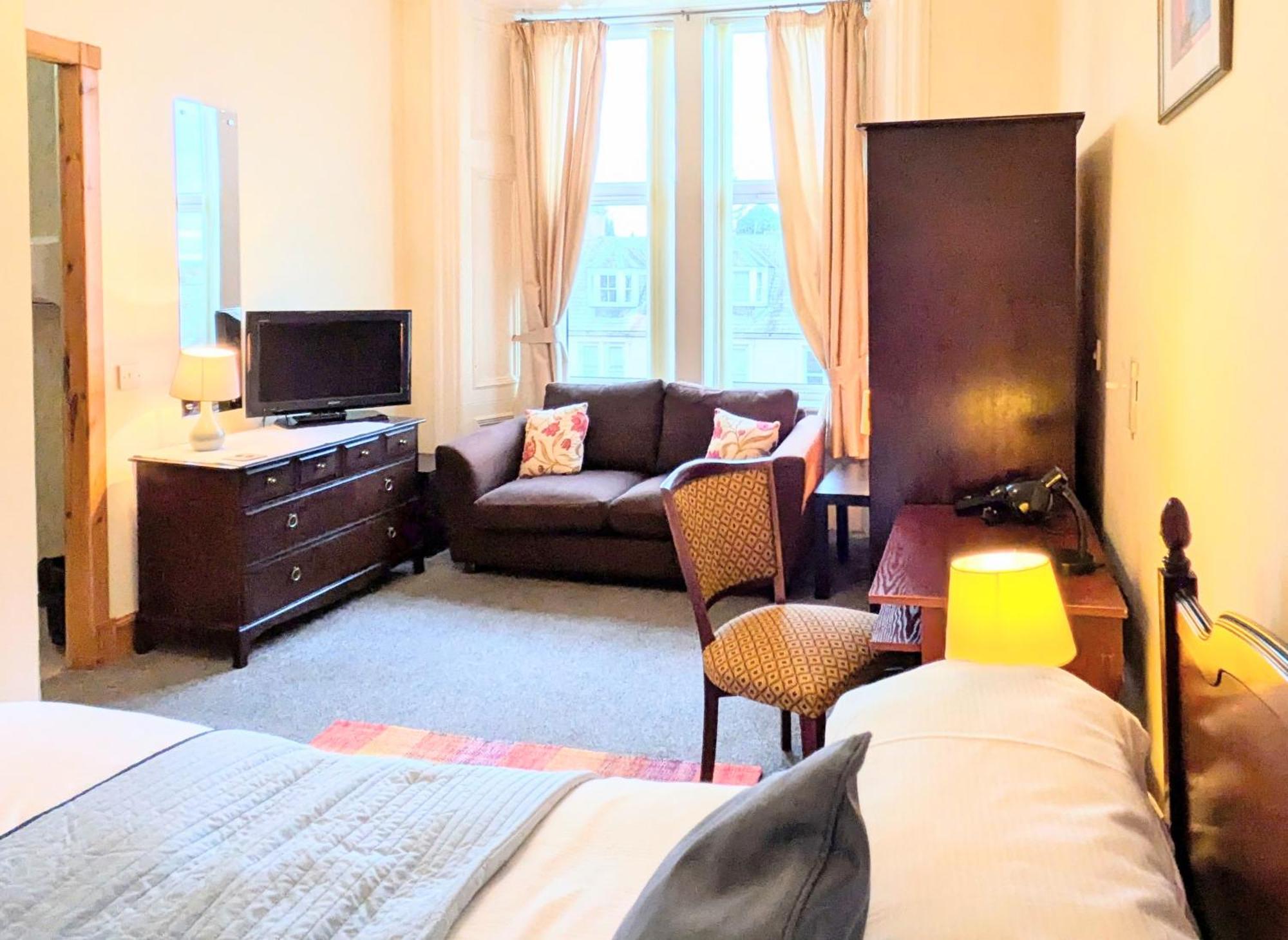 Hollybank - Ensuite Room & Use Of Large Shared Kitchen Dumfries Zewnętrze zdjęcie