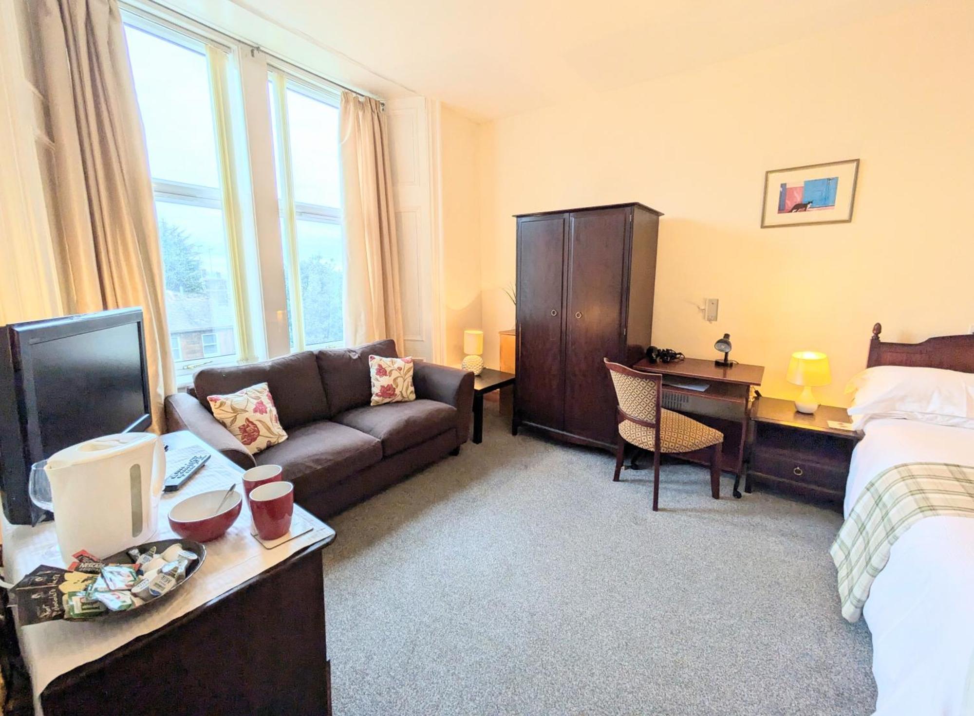 Hollybank - Ensuite Room & Use Of Large Shared Kitchen Dumfries Zewnętrze zdjęcie